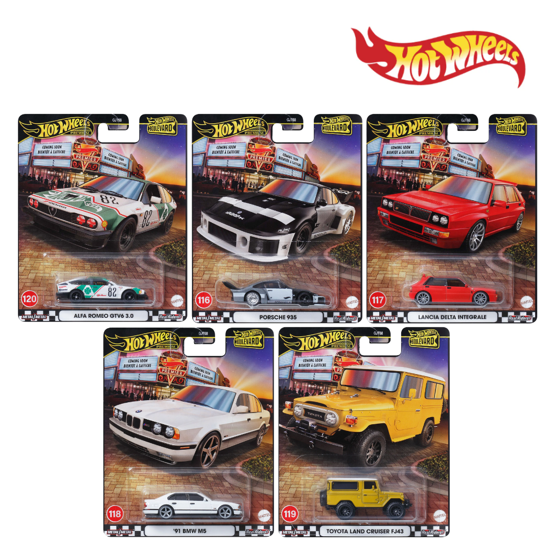 Hot Wheels GJT68 Boulevard Vehicle Assortment, Ages 3+