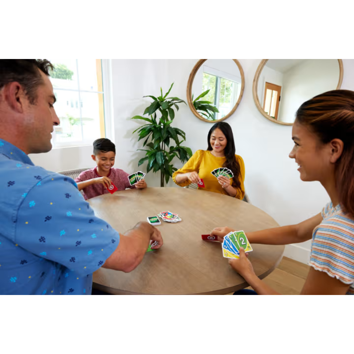 UNO HMY99 Flex Card Fun Games For Family And Game Nights, Ages 7+